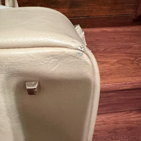 Beis Weekender Beige - Picture 8 of 8